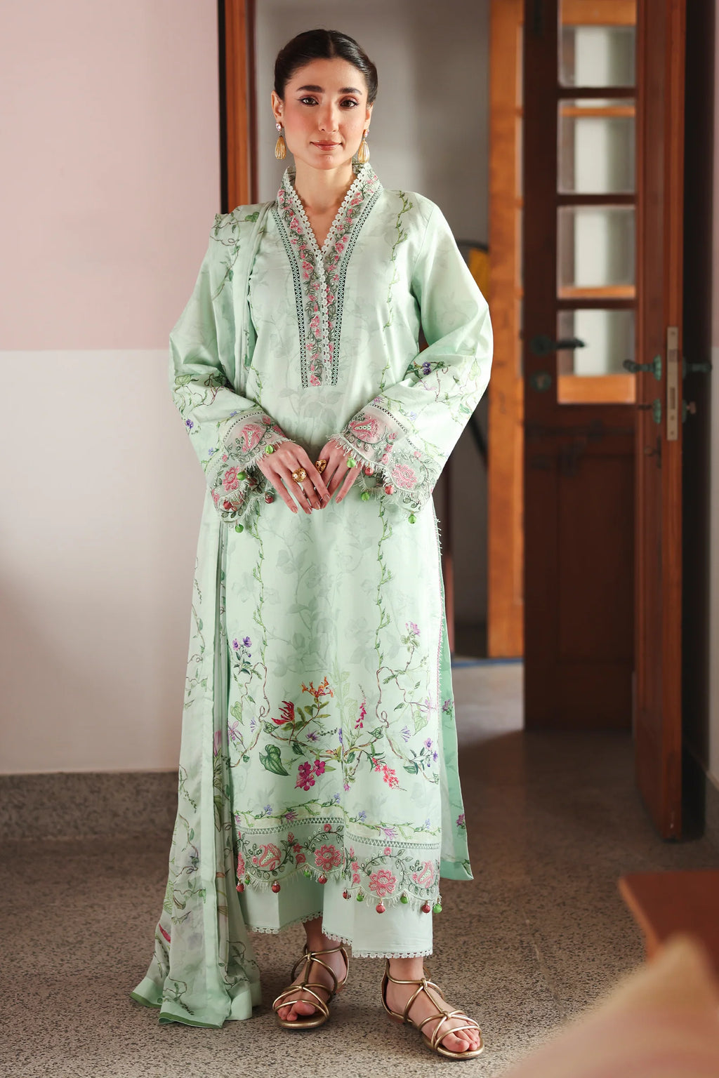 RAAYA BY DOSTI ARIS