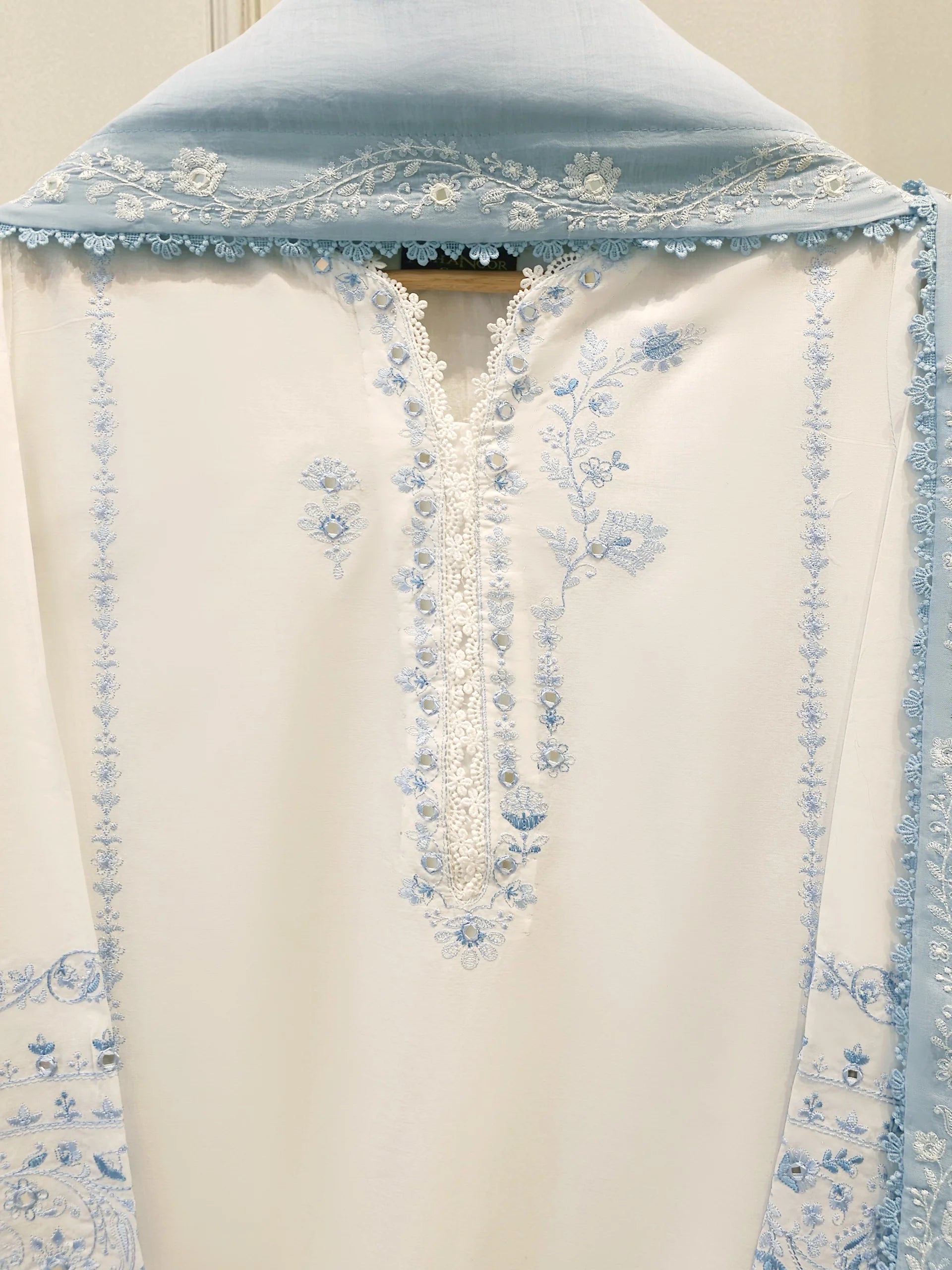 AGHANOOR S114673 2PC
