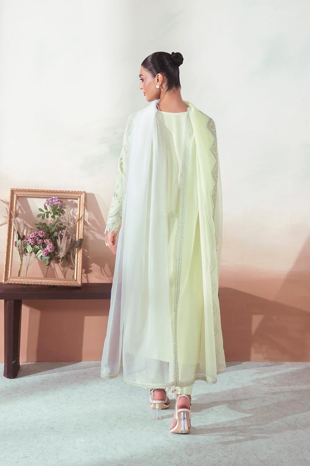 ZARIYA THE SUMMER CANVAS ZB-60122