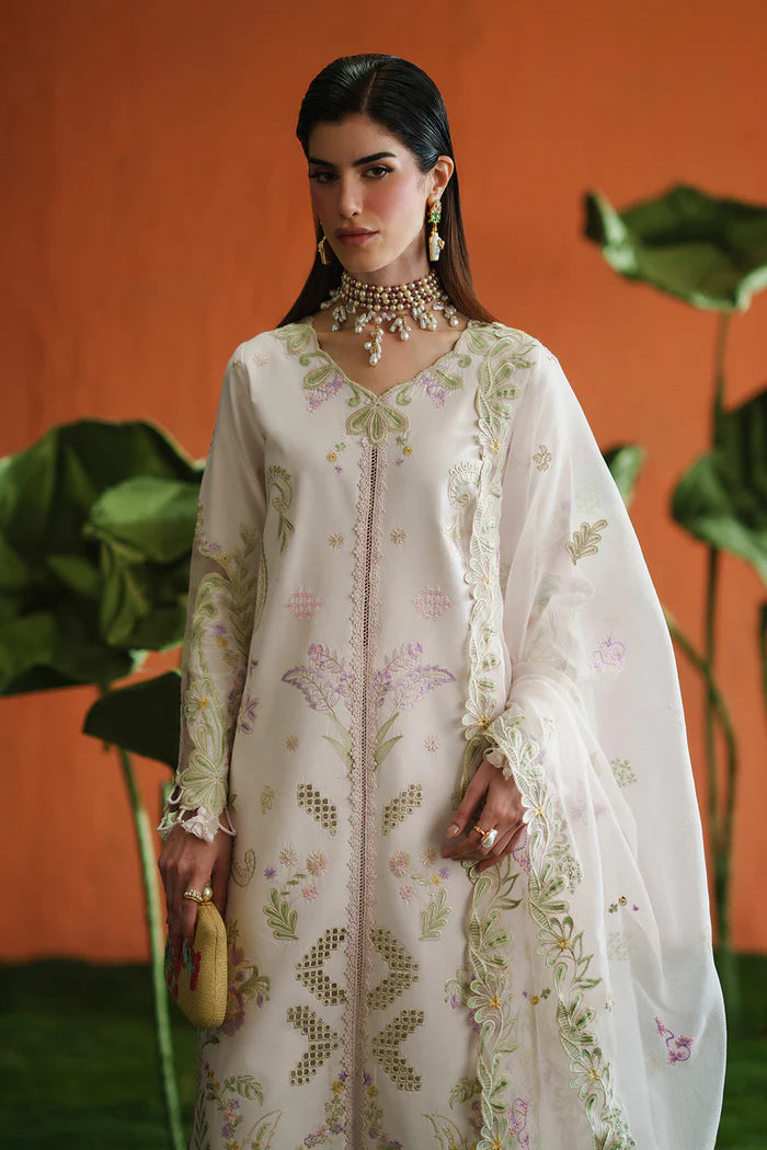ZARIYA BLOOMING FLOWER ZB-60102