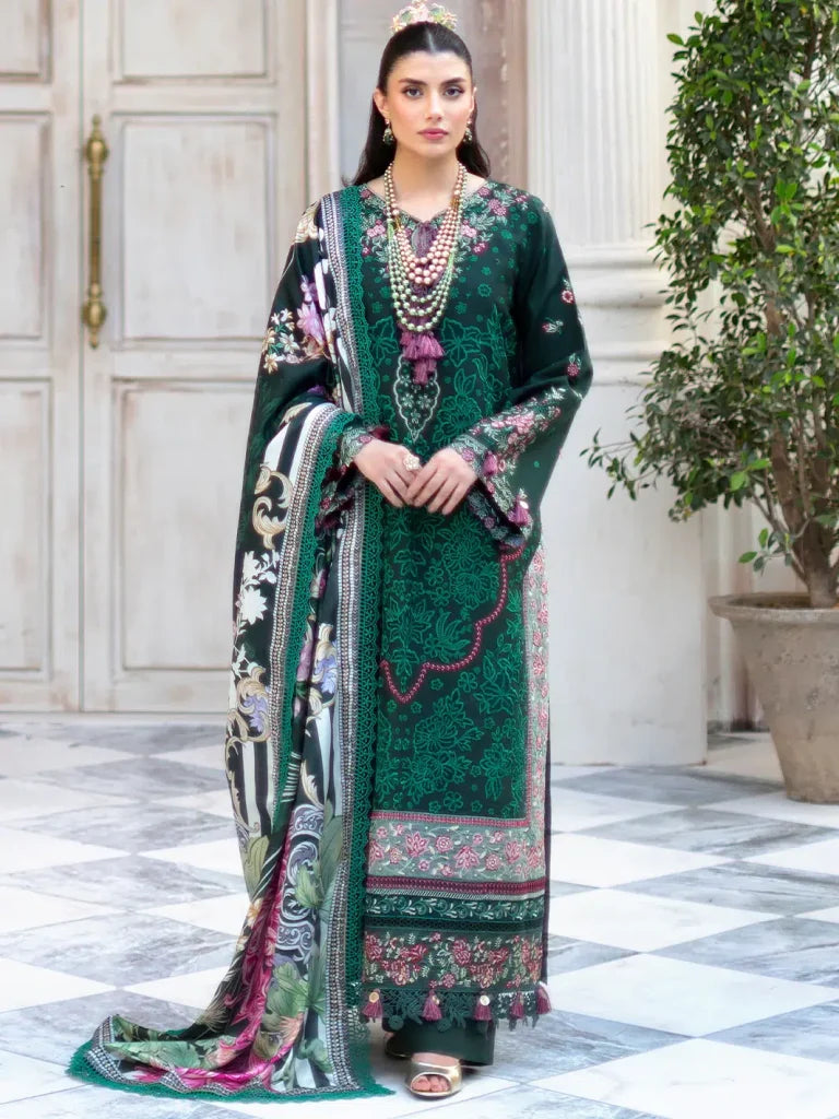 MAHNUR SOPHIE ZOYA
