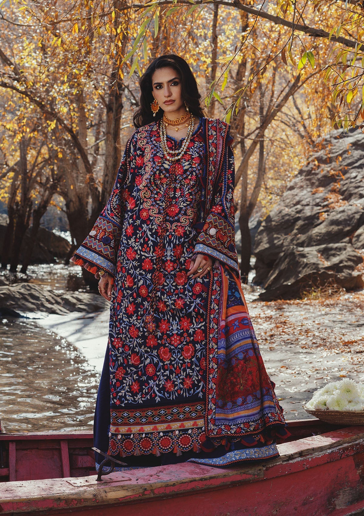 AIK LAWN  NAGAR D-05