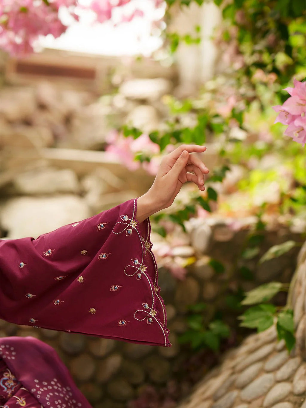 DEYAR THE GARDEN SUMMER EDIT BLOSSOM