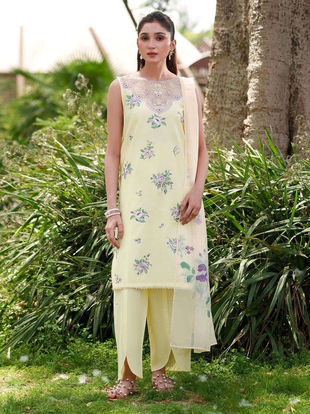 DEYAR THE GARDEN SUMMER EDIT BUTTERKISS