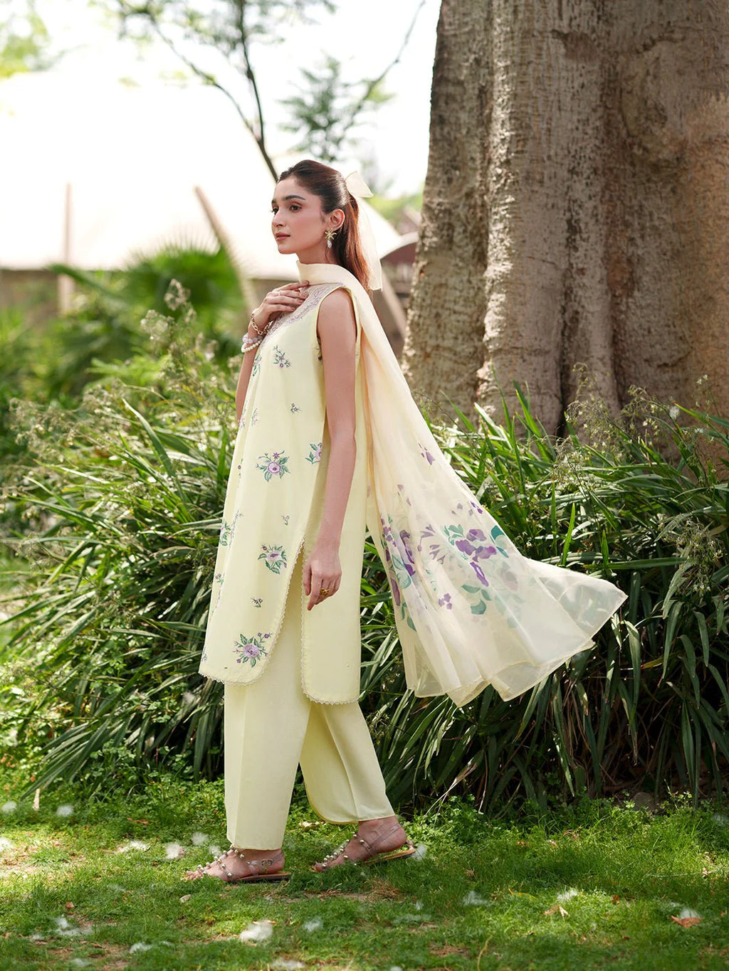 DEYAR THE GARDEN SUMMER EDIT BUTTERKISS