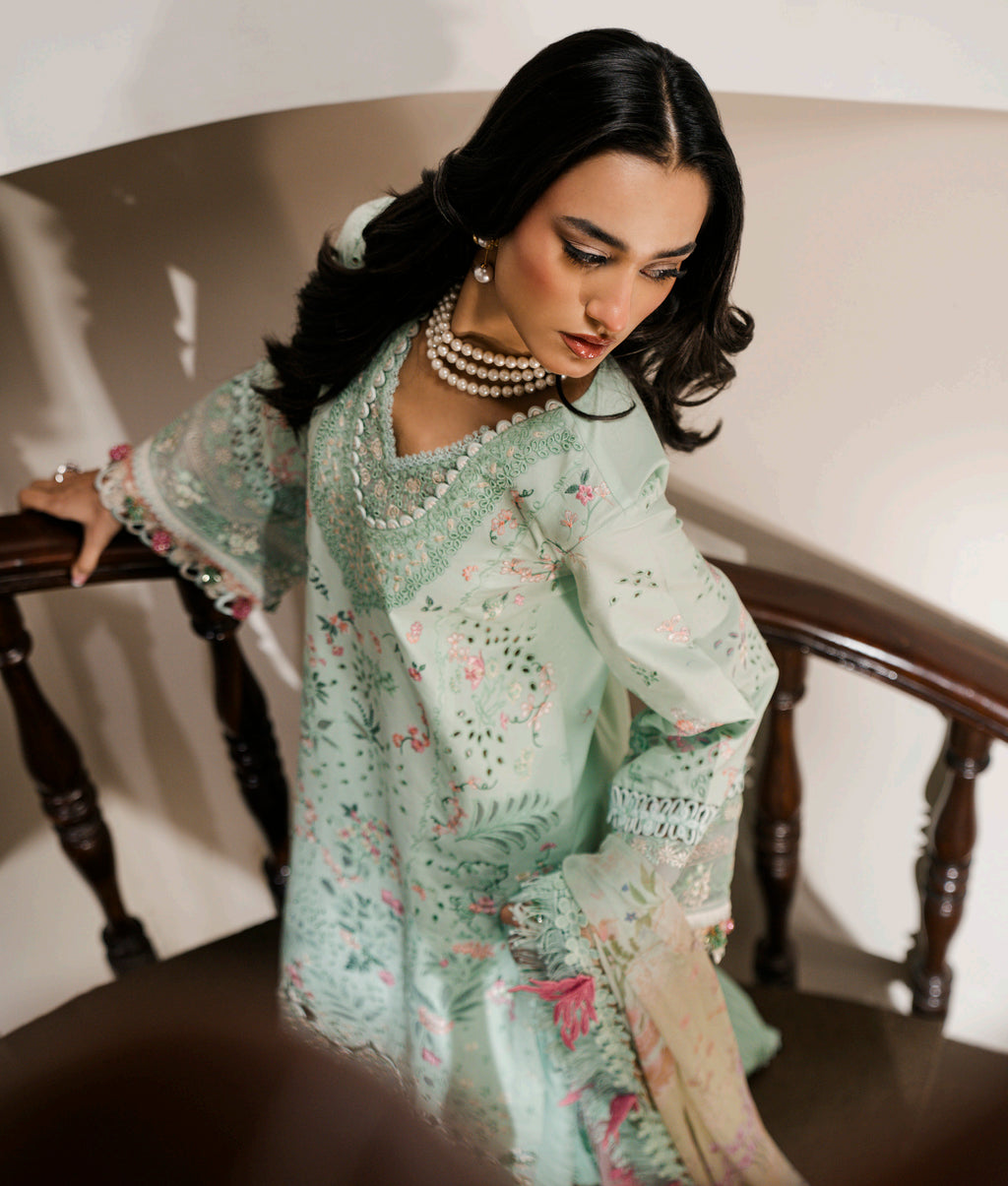SUNDAS AHAD CAMILIA EL-03