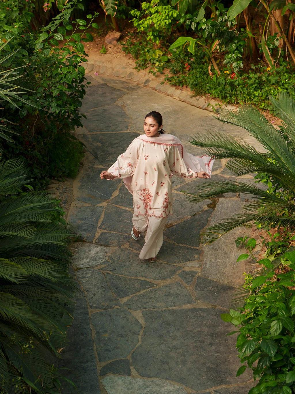 DEYAR THE GARDEN SUMMER EDIT ELARA
