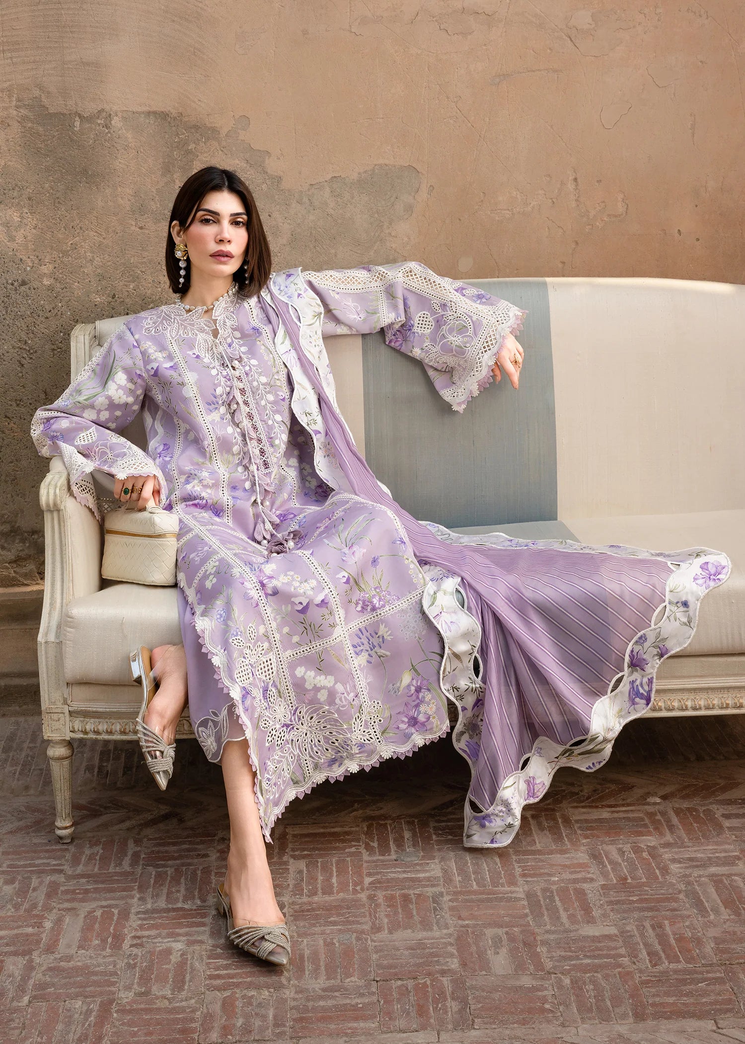 FLOW BY CRIMSON LAWN D-2B