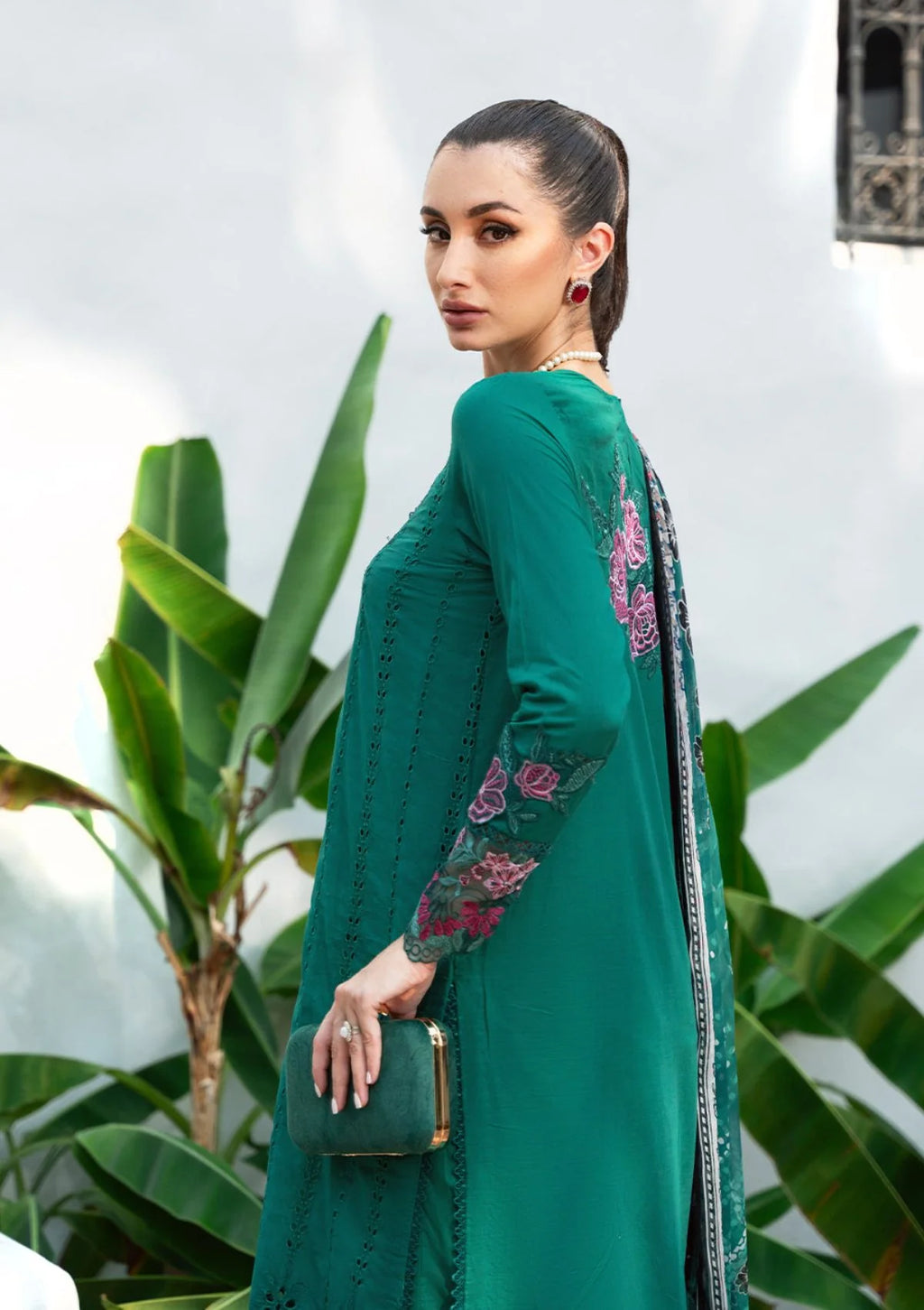 SR-10 SAIRA RIZWAN