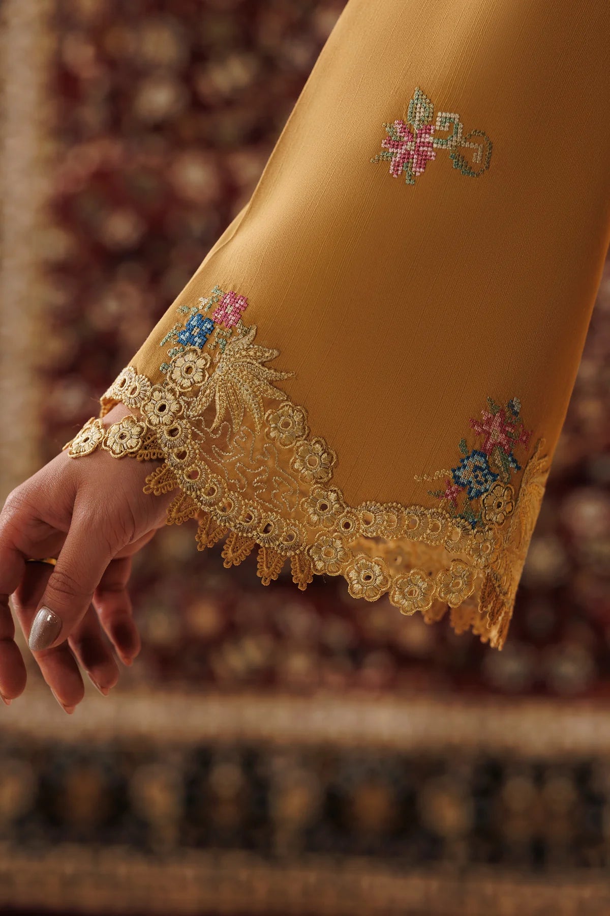 QALAMKAR QLINE LINEN NYRA