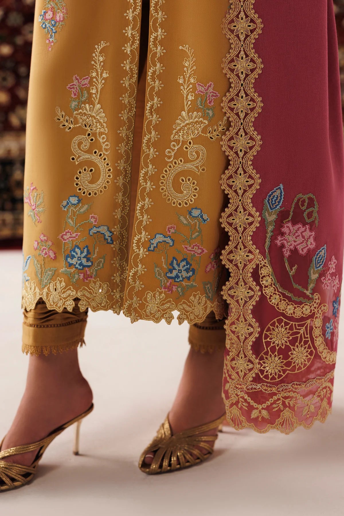 QALAMKAR QLINE LINEN NYRA