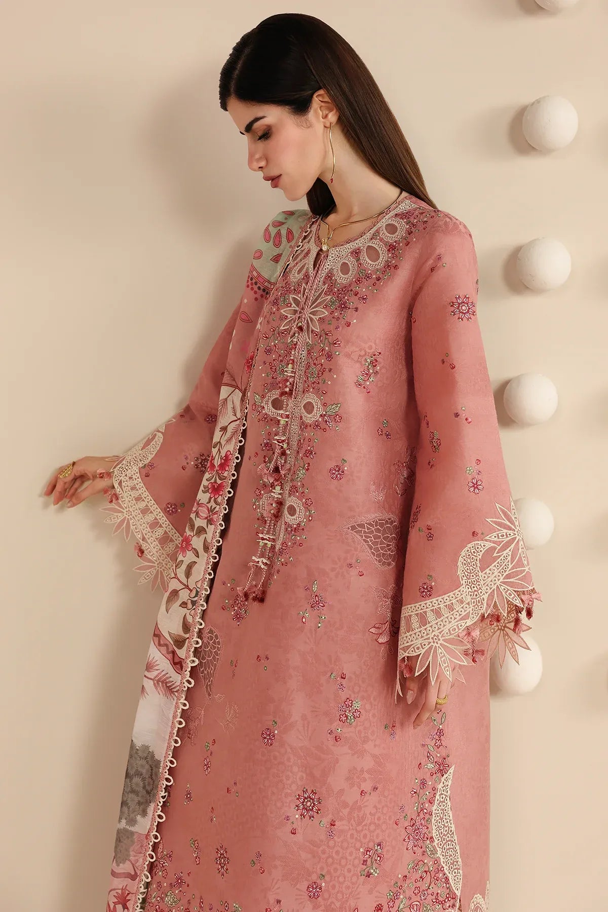 JAZMIN IRIS LUXURY LAWN IL26-D04