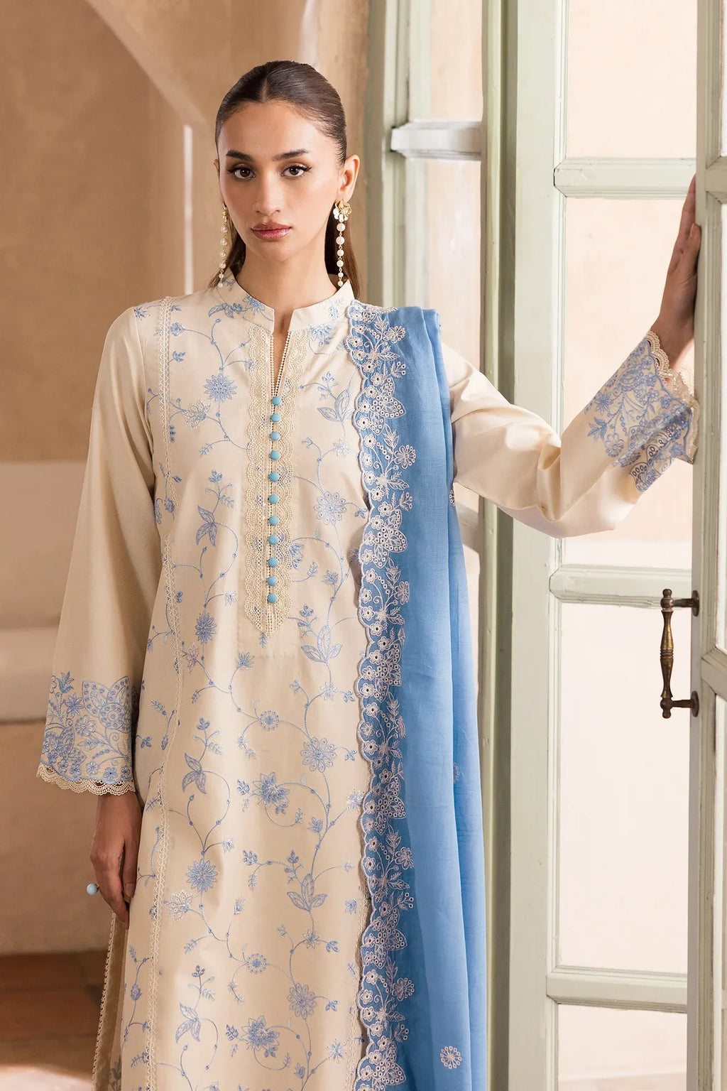 RAJBARI NISSA SUMMER CHIKANKARI D-02