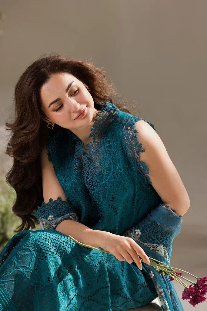 STITCHED BY CC SOBIA NAZIR LUXURY LAWN D-02A 3PC