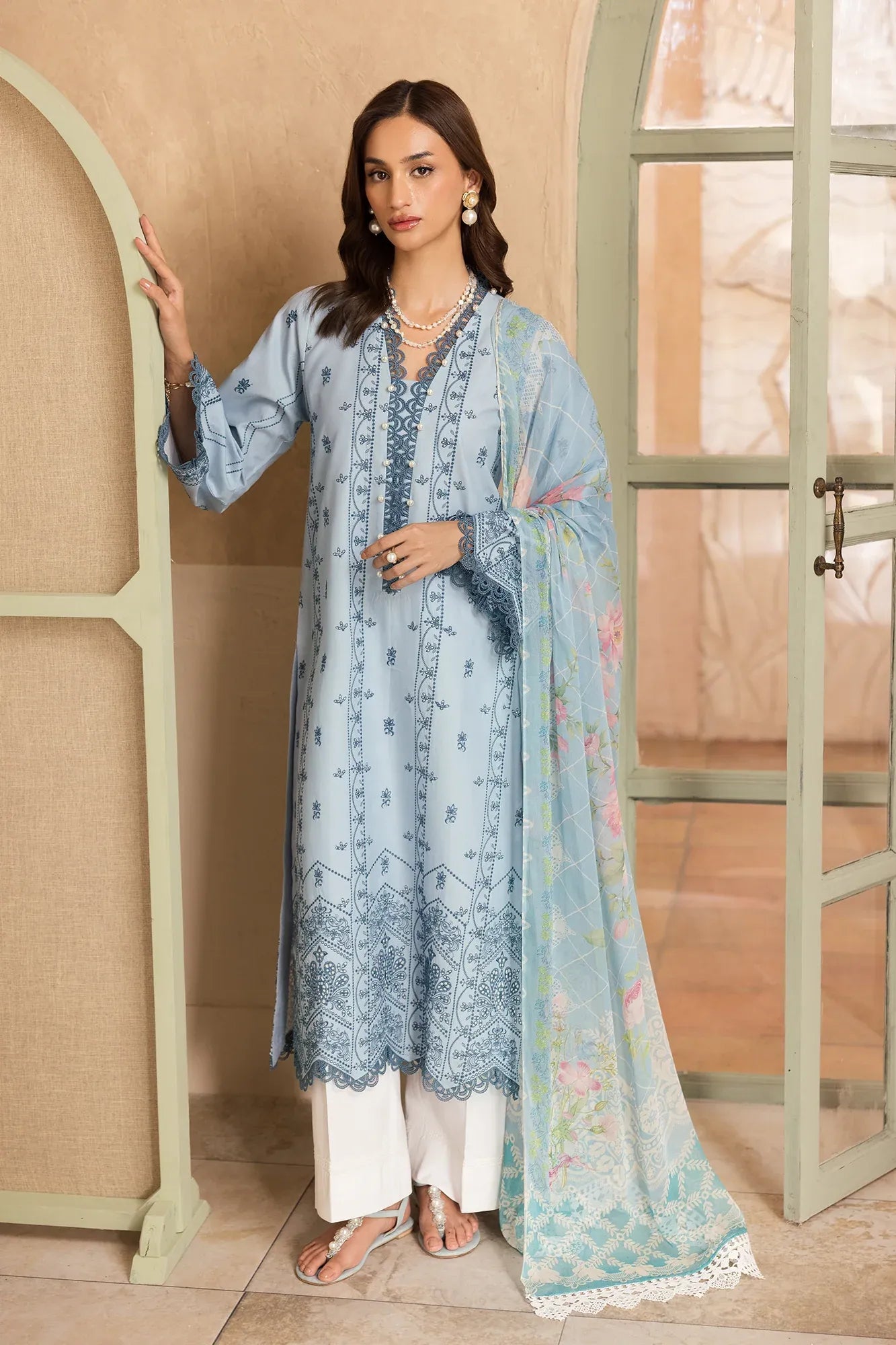 RAJBARI NISSA SUMMER CHIKANKARI D-12