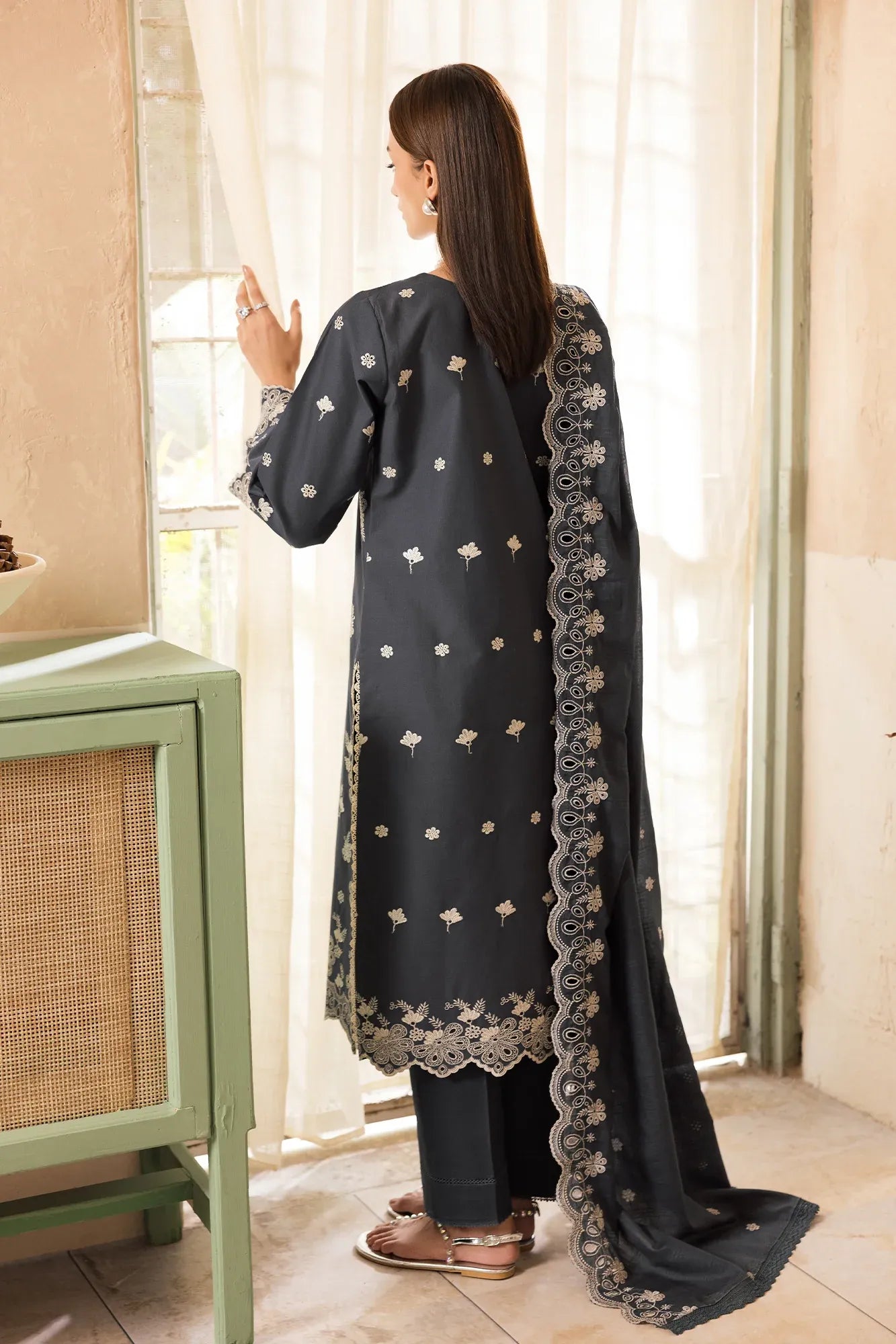 RAJBARI NISSA SUMMER CHIKANKARI D-01