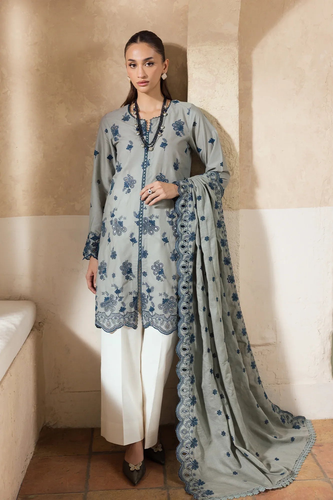 RAJBARI NISSA SUMMER CHIKANKARI D-10