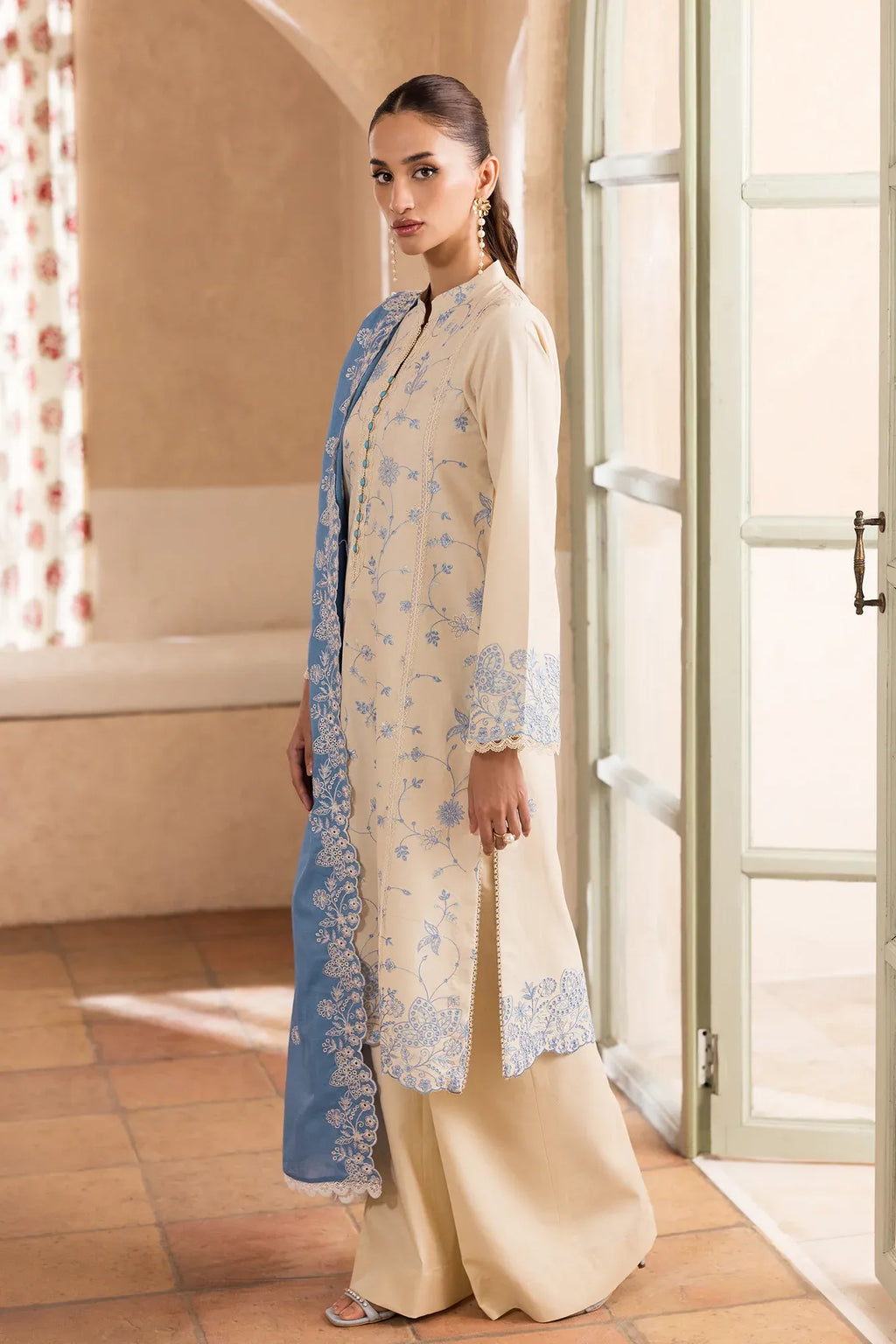 RAJBARI NISSA SUMMER CHIKANKARI D-02