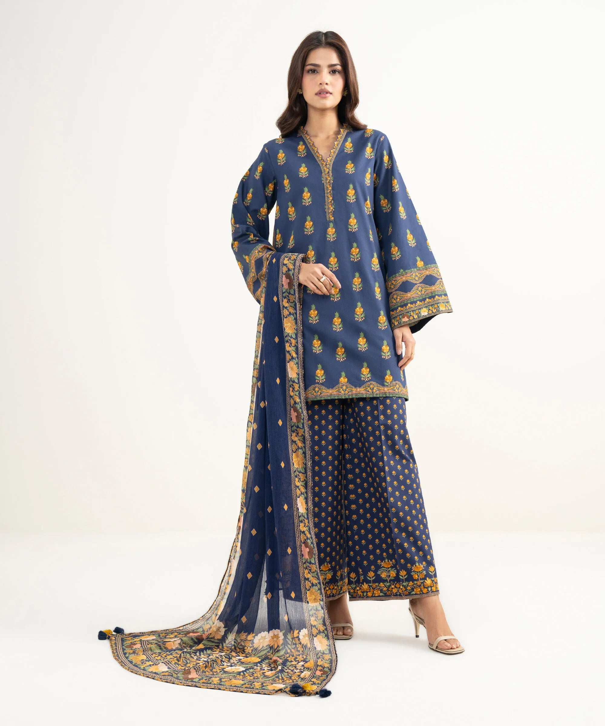 SAPPHIRE PRINTED LAWN U3P-DYS26V3-147 3PC