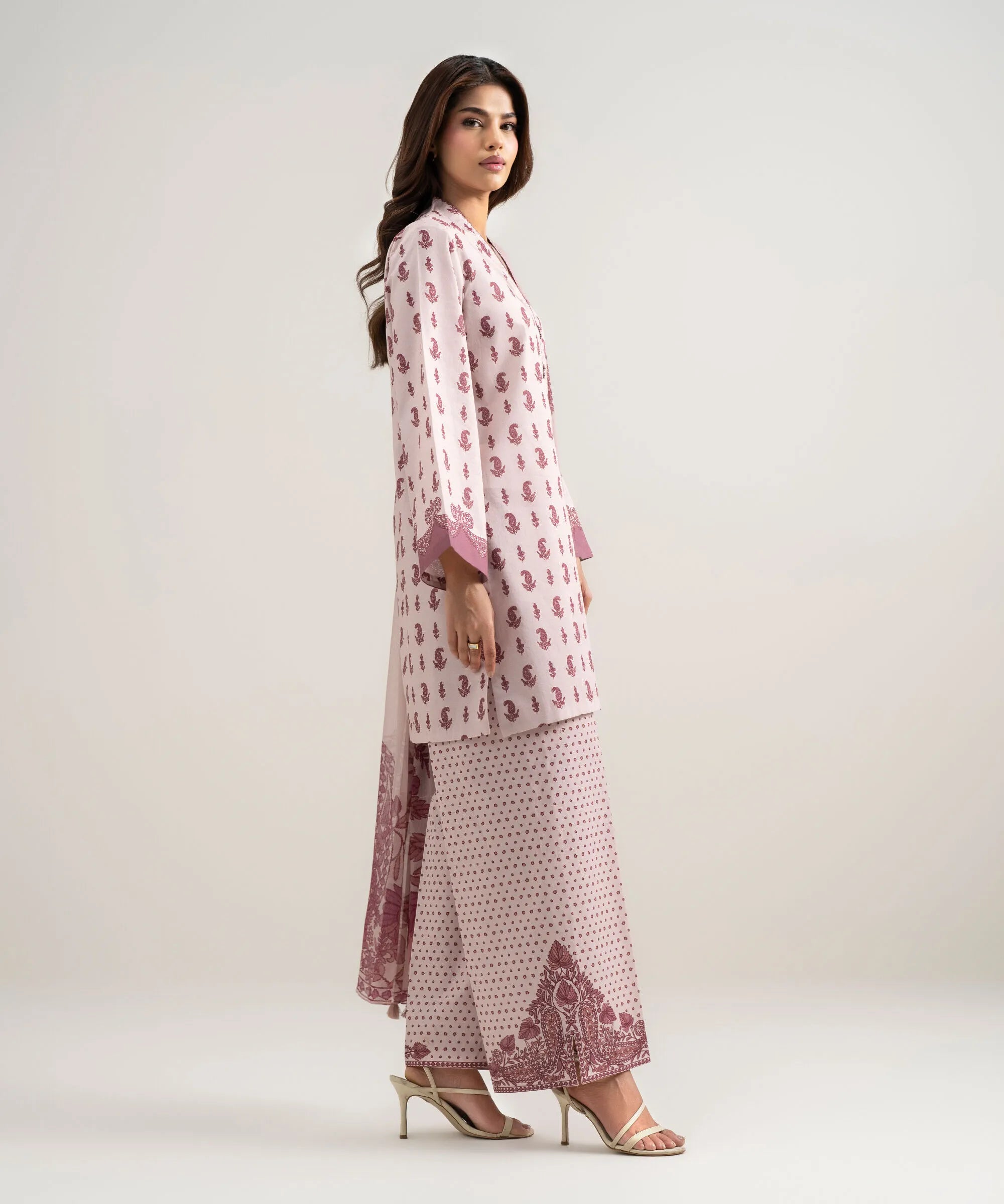 SAPPHIRE PRINTED LAWN U3P-DYS26V3-146 3PC