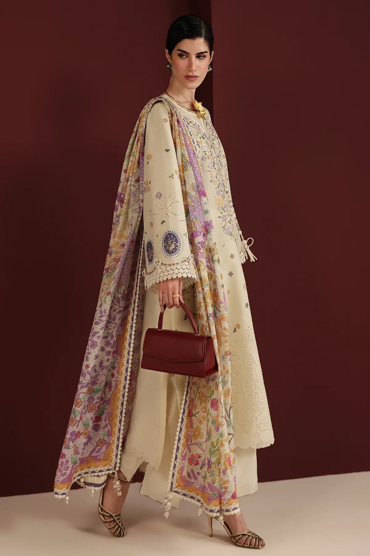 JAZMIN IRIS LUXURY LAWN IL26-D01