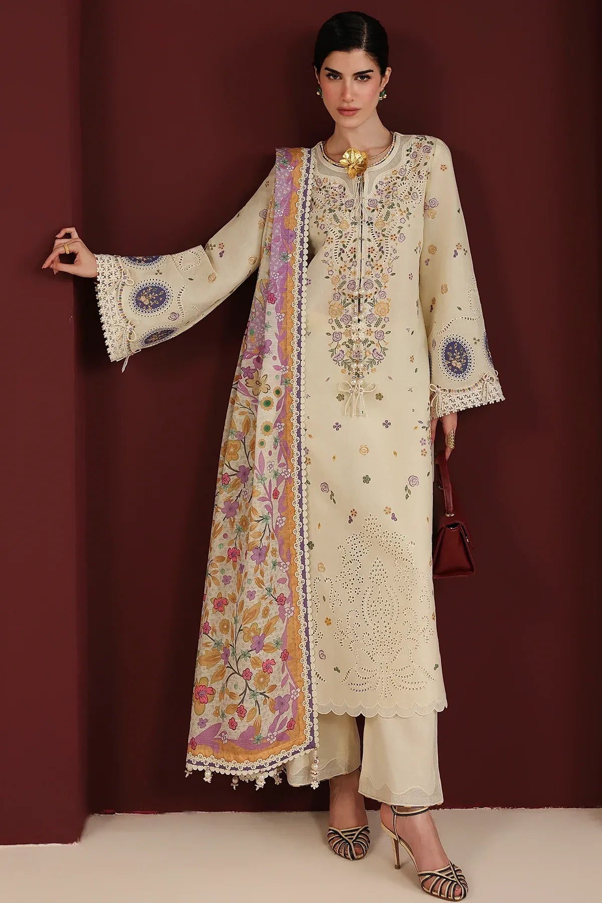 JAZMIN IRIS LUXURY LAWN IL26-D01