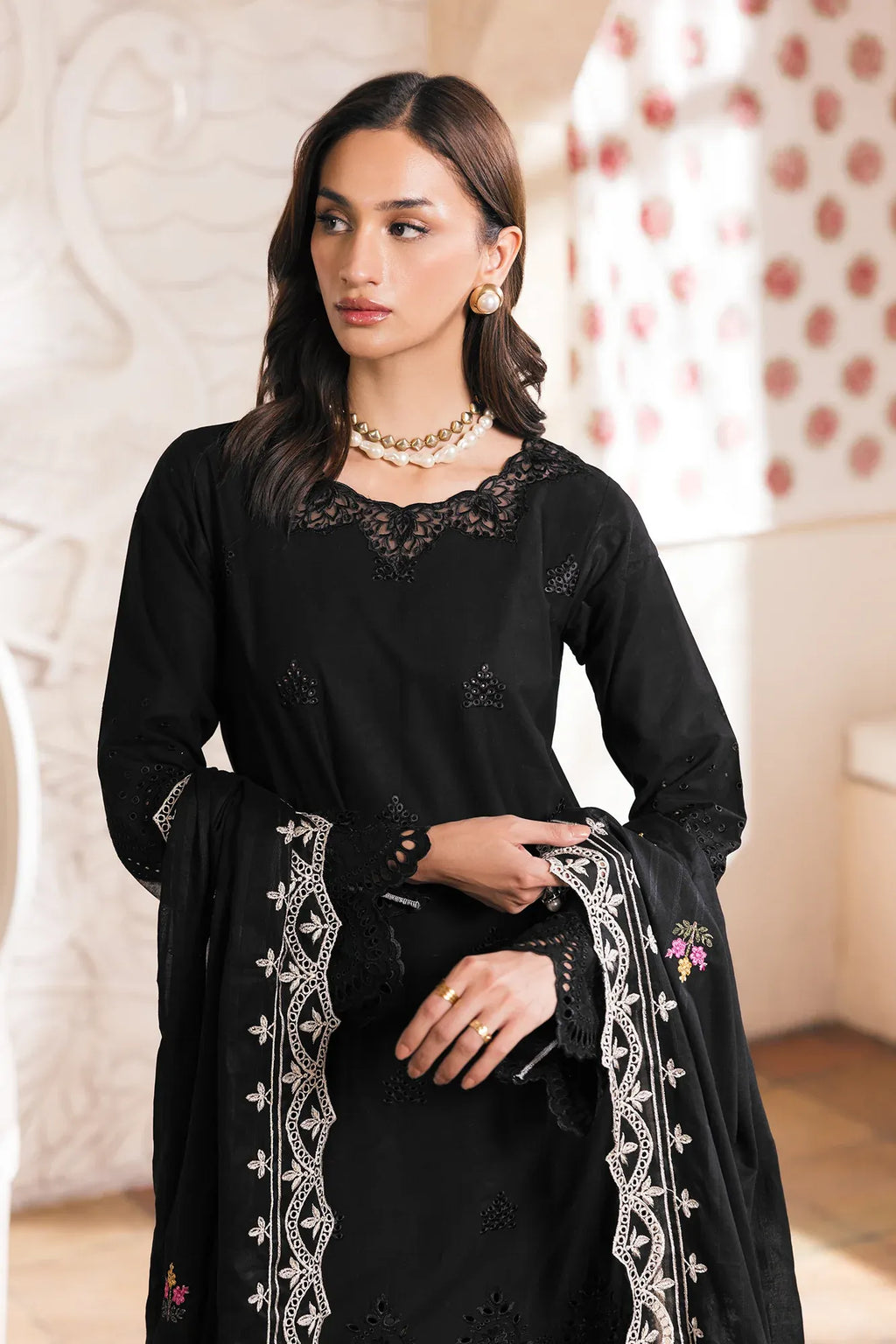 RAJBARI NISSA SUMMER CHIKANKARI D-11