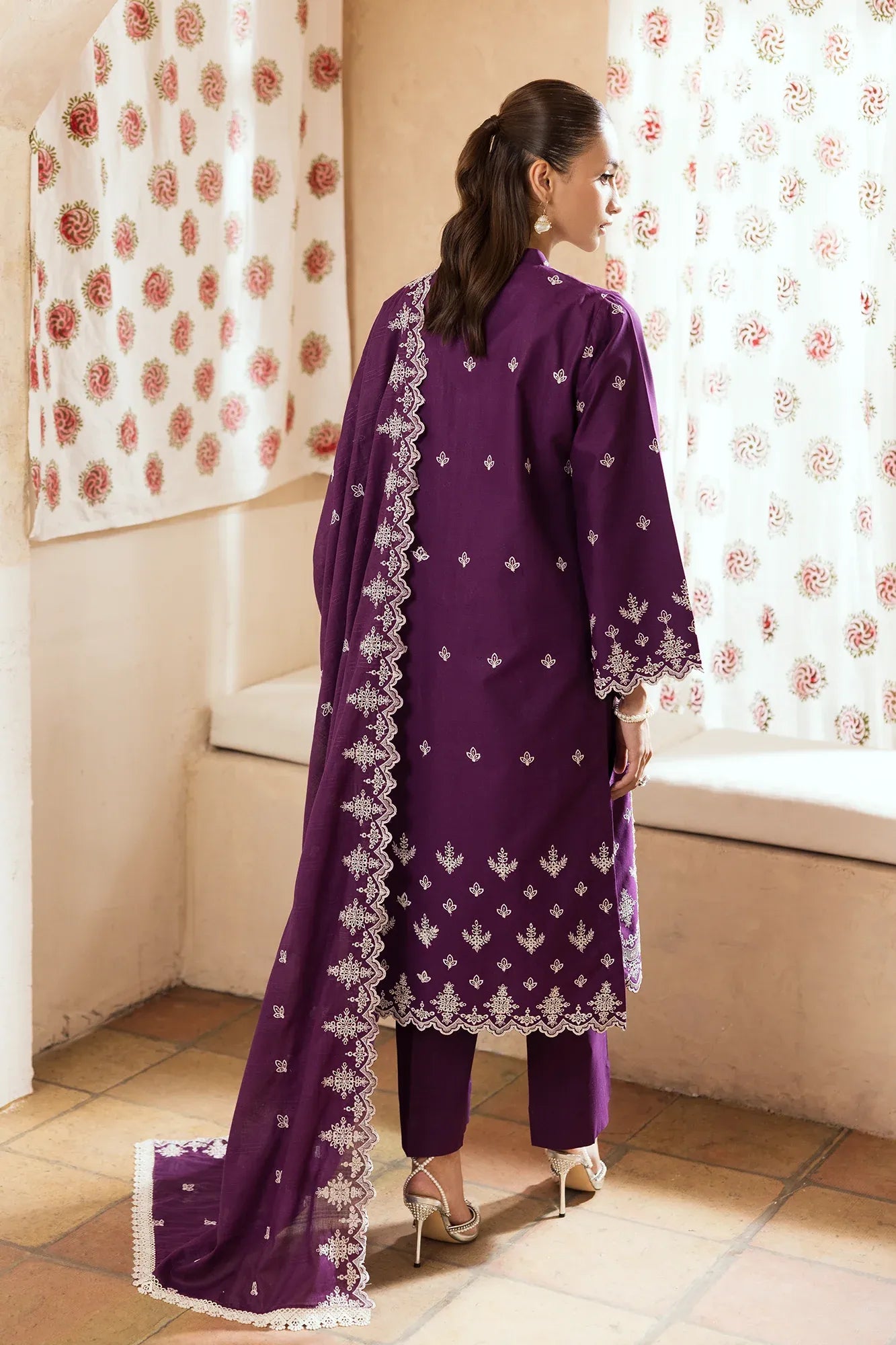 RAJBARI NISSA SUMMER CHIKANKARI D-04