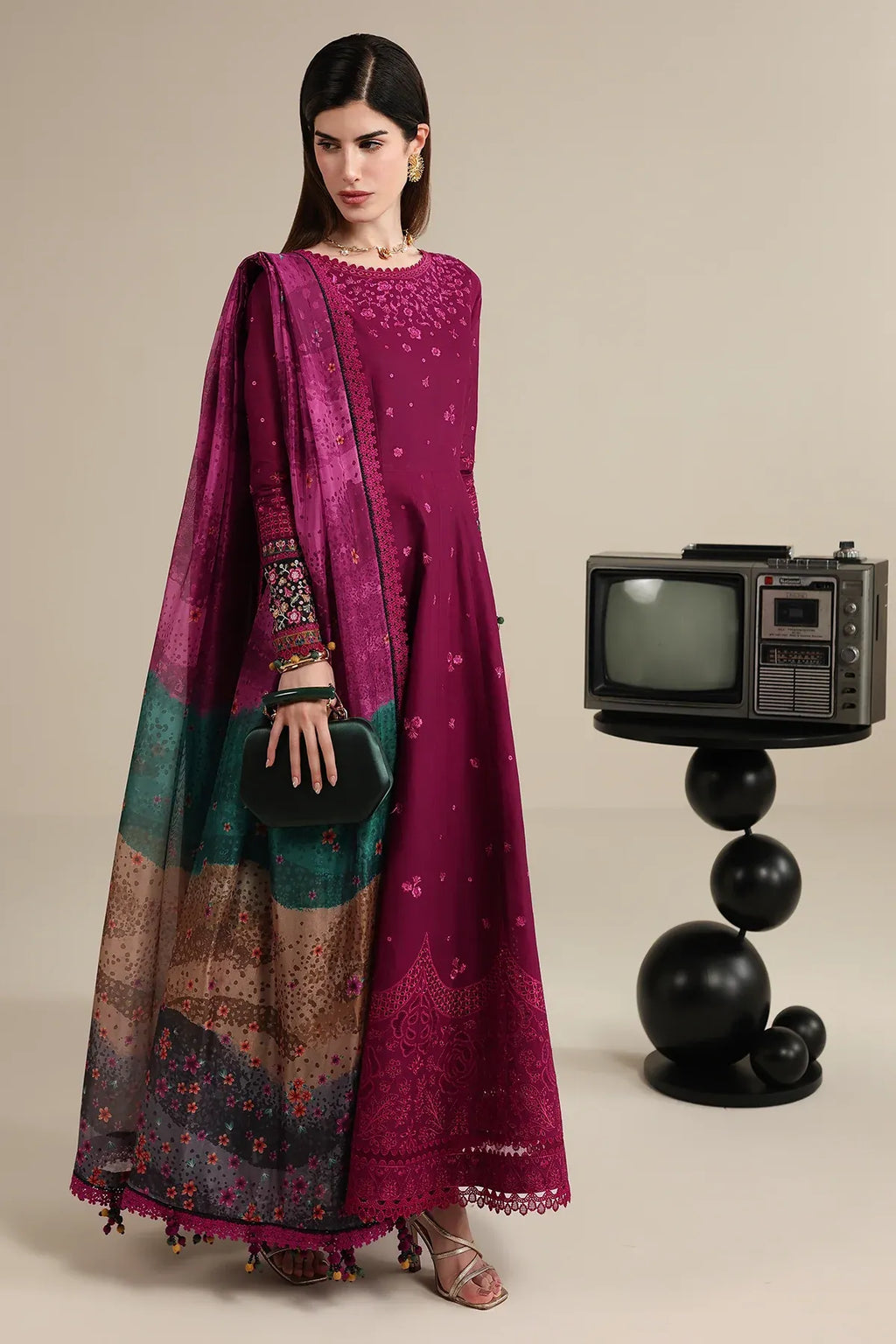 JAZMIN IRIS LUXURY LAWN IL26-D02