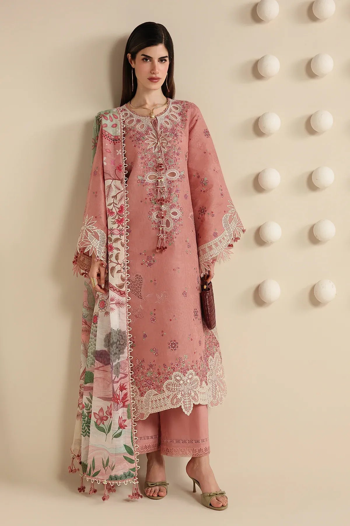 JAZMIN IRIS LUXURY LAWN IL26-D04