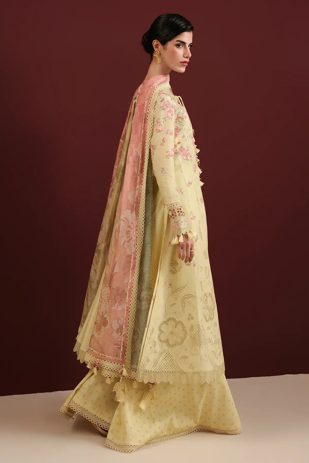 JAZMIN IRIS LUXURY LAWN IL26-D07