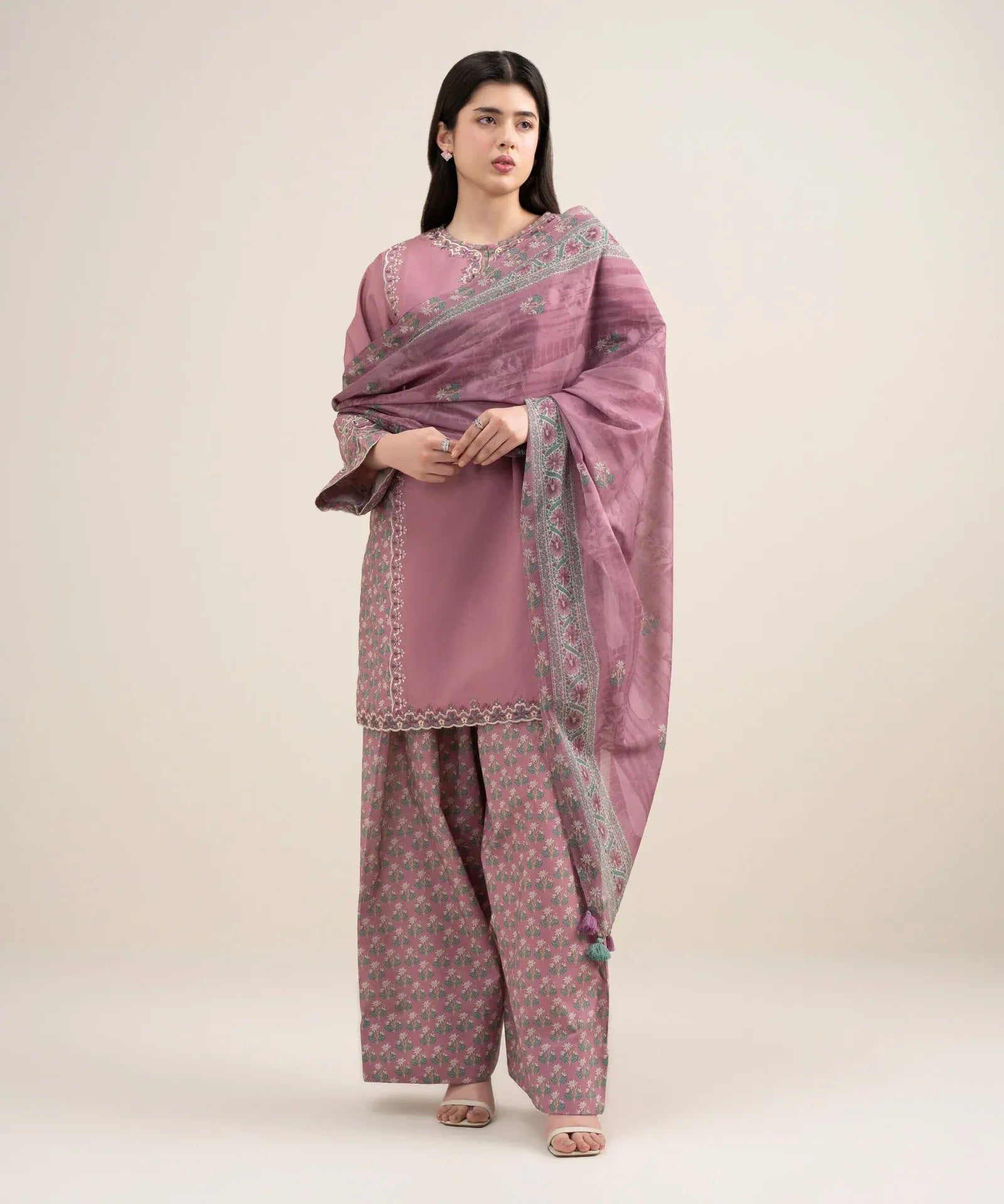 SAPPHIRE PRINTED LAWN U3PE-SGS26V3-28 3PC