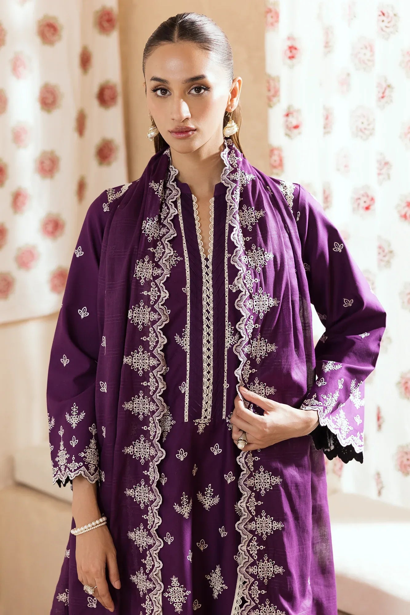 RAJBARI NISSA SUMMER CHIKANKARI D-04