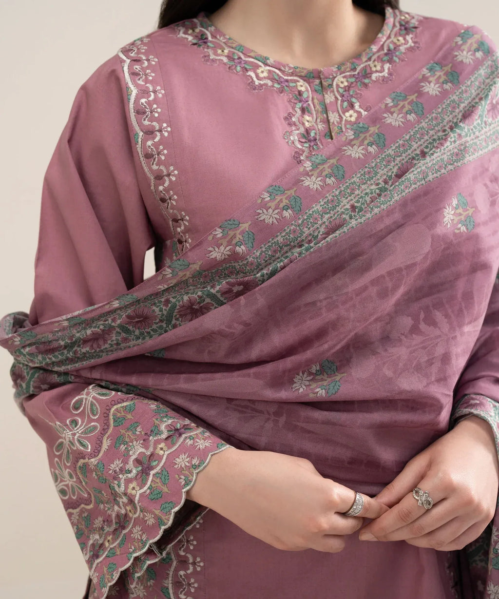 SAPPHIRE PRINTED LAWN U3PE-SGS26V3-28 3PC