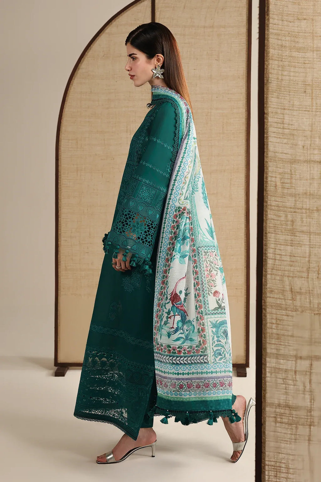 JAZMIN IRIS LUXURY LAWN IL26-D03