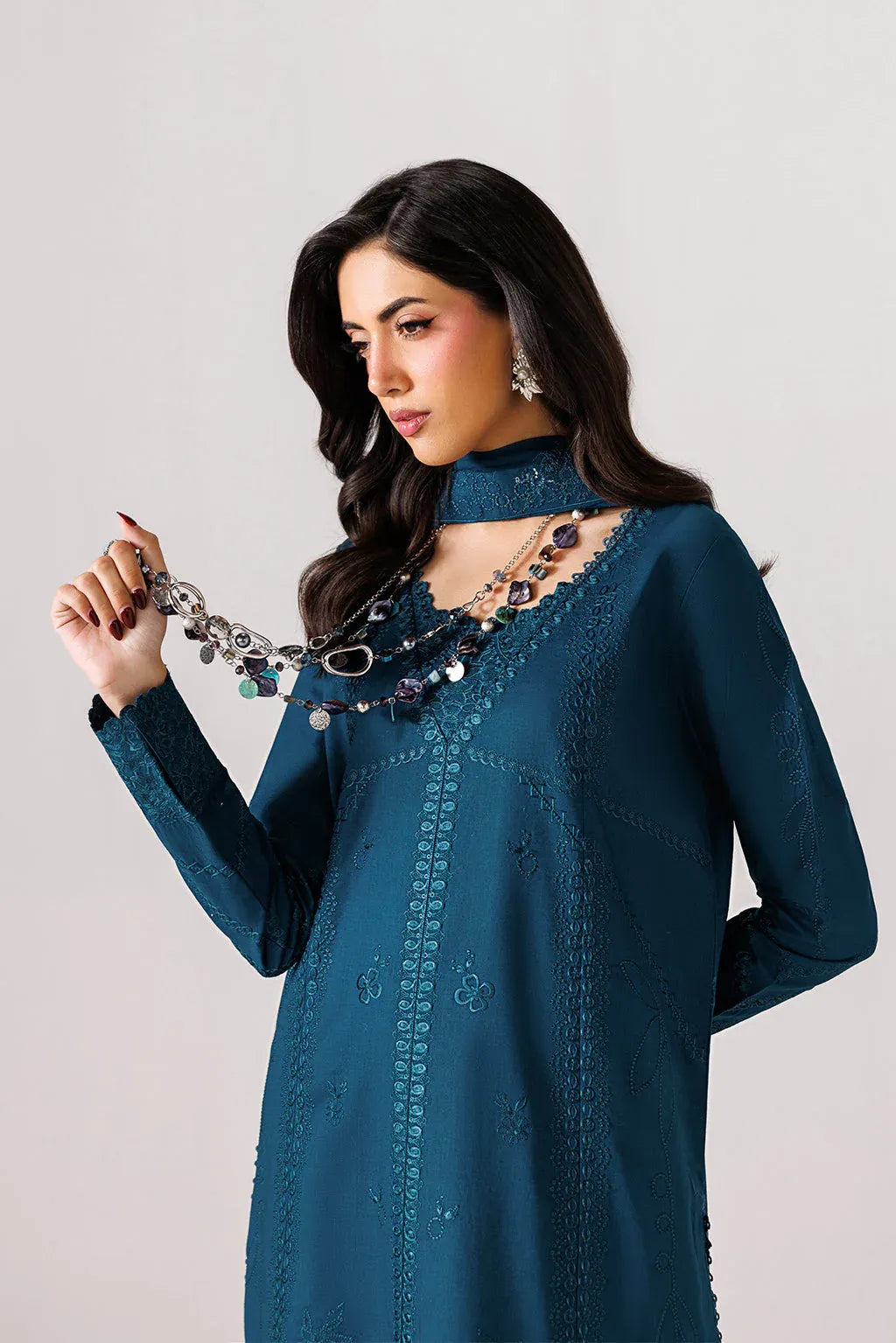 EMAAN ADEEL BEYOND BASICS SERENE 3PC