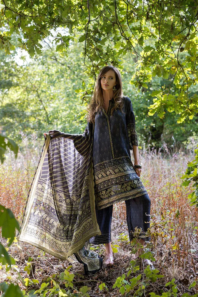 SOBIA NAZIR SATIN D-05