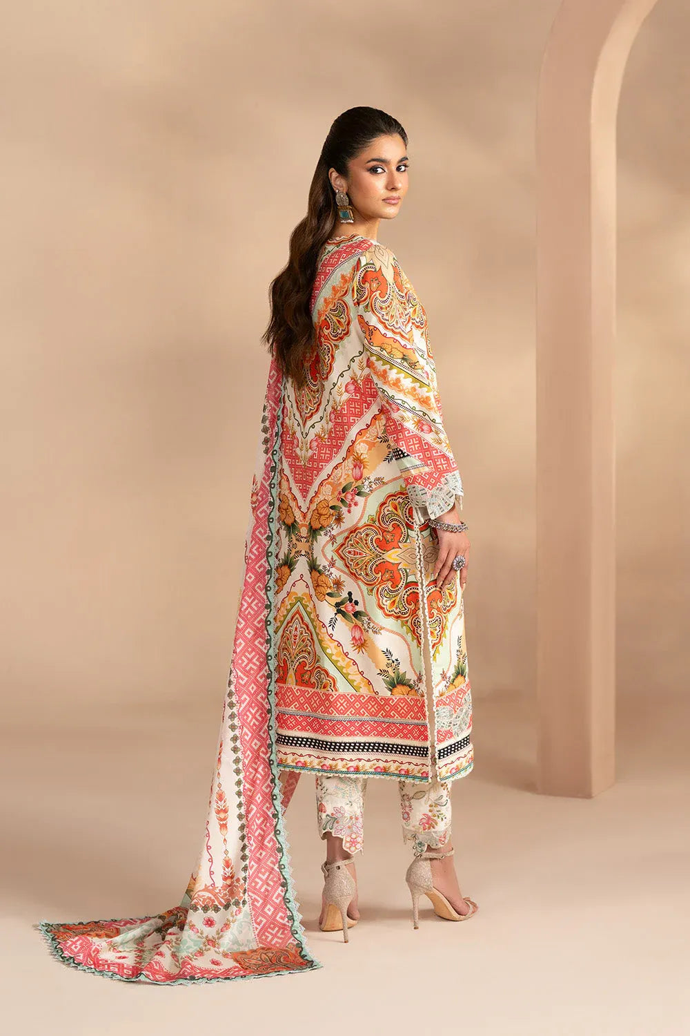 MARYUM N MARIA EMBROIDERED PRINT LAWN VILINA