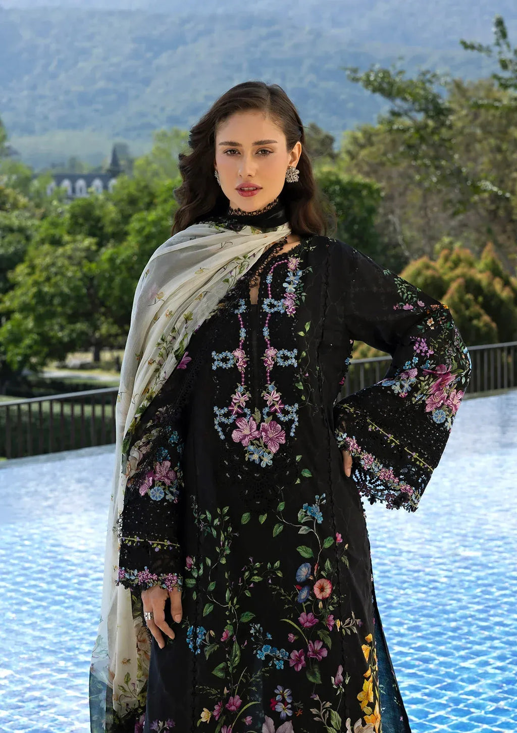 ELAF SIGNATURE EMBROIDERED COLLECTION ESA-1B