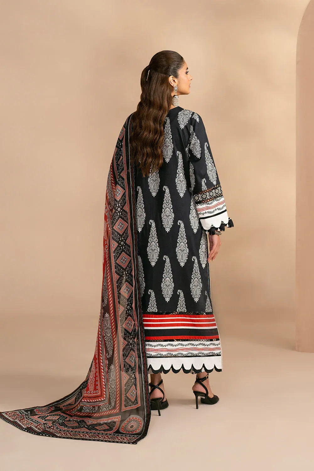 MARYUM N MARIA EMBROIDERED PRINT LAWN VIBHA
