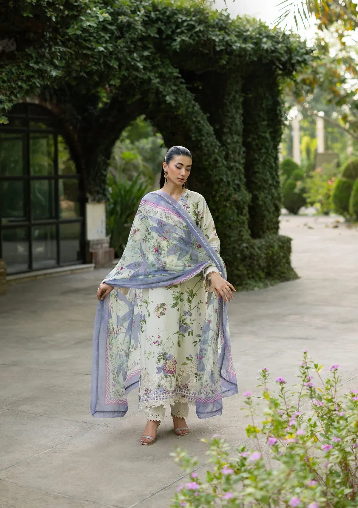 ELAF SIGNATURE EMB LAWN ESG-3B