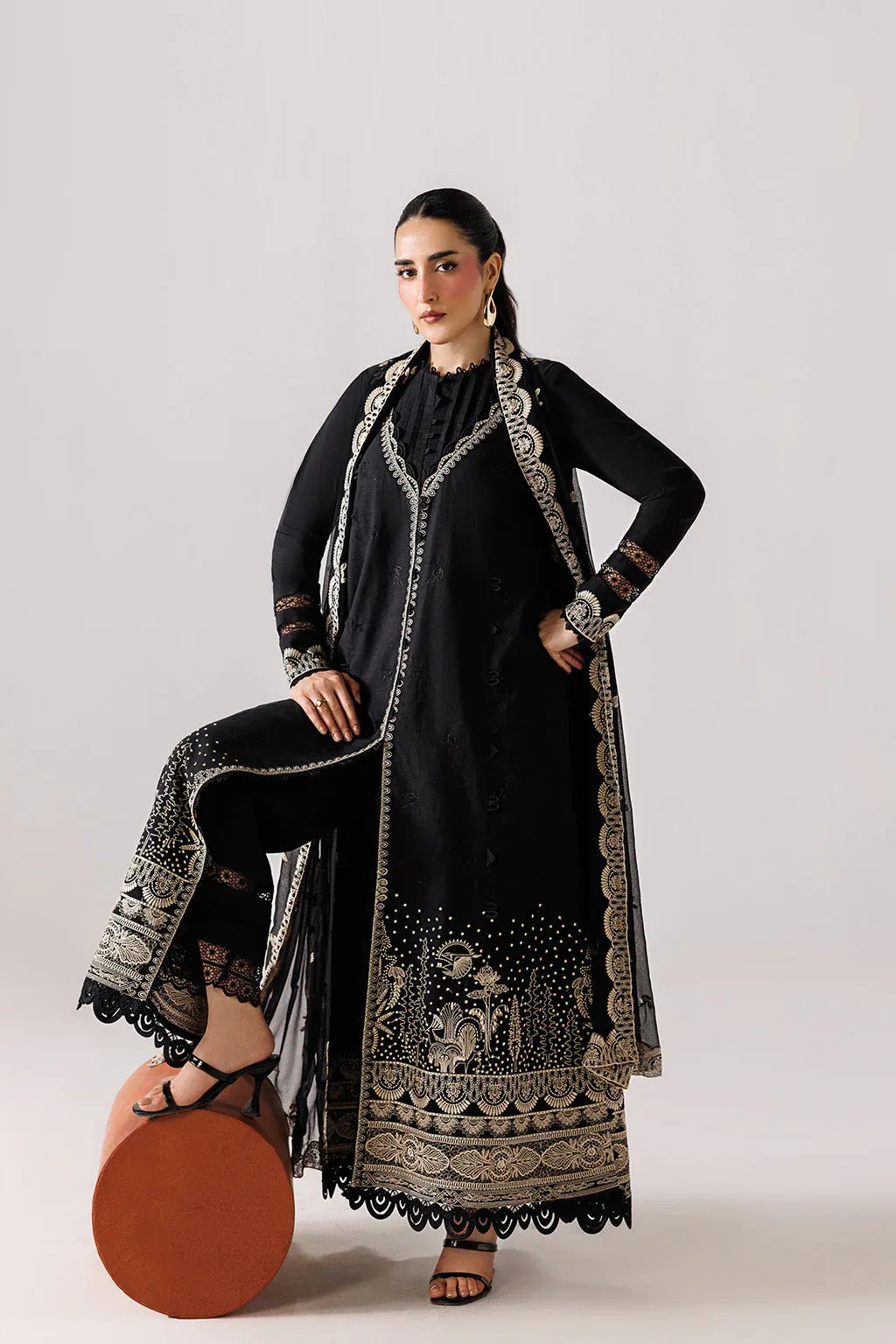 EMAAN ADEEL BEYOND BASICS ELEVE 3PC
