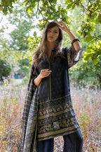 SOBIA NAZIR SATIN D-05