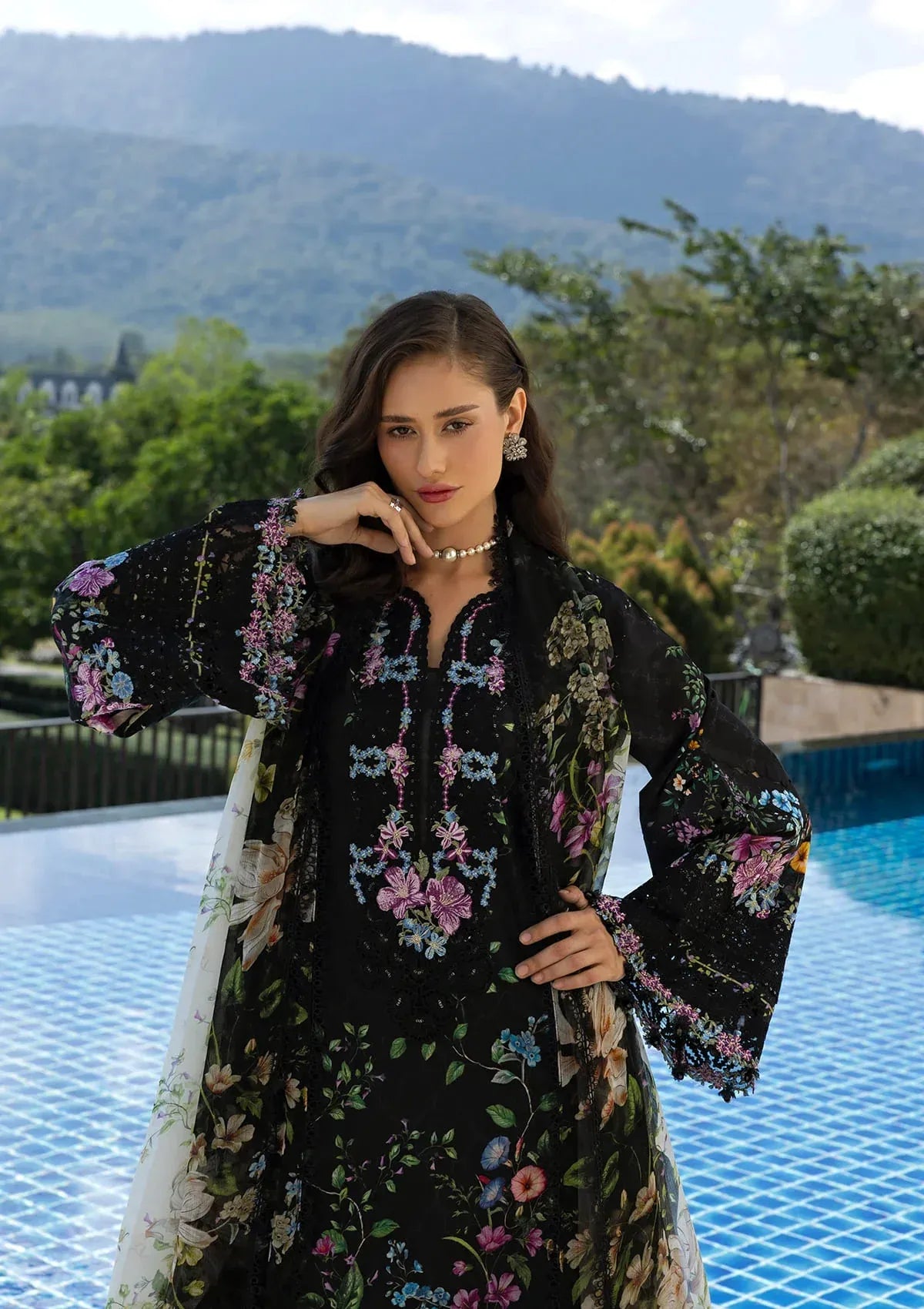 ELAF SIGNATURE EMBROIDERED COLLECTION ESA-1B