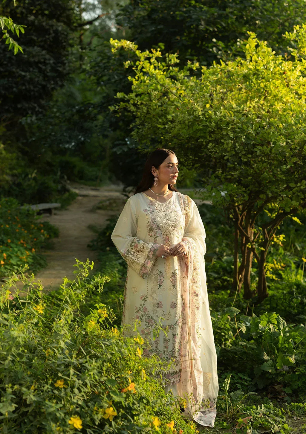ELAF LUXURY LAWN UNSTITCHED ELQ-7B