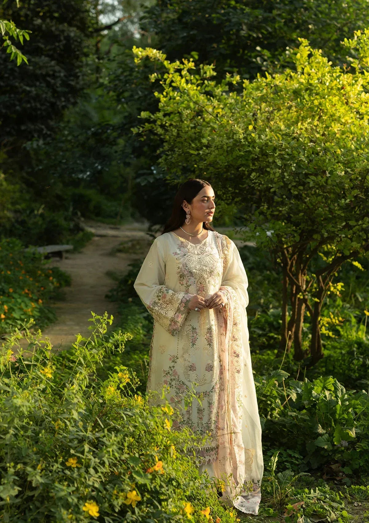 ELAF LUXURY LAWN UNSTITCHED ELQ-7B