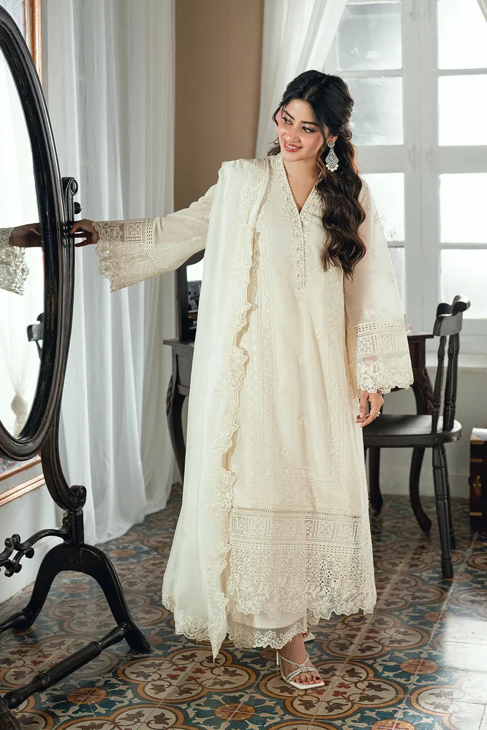 AZURE EID ENSEMBLES IVORY PETAL