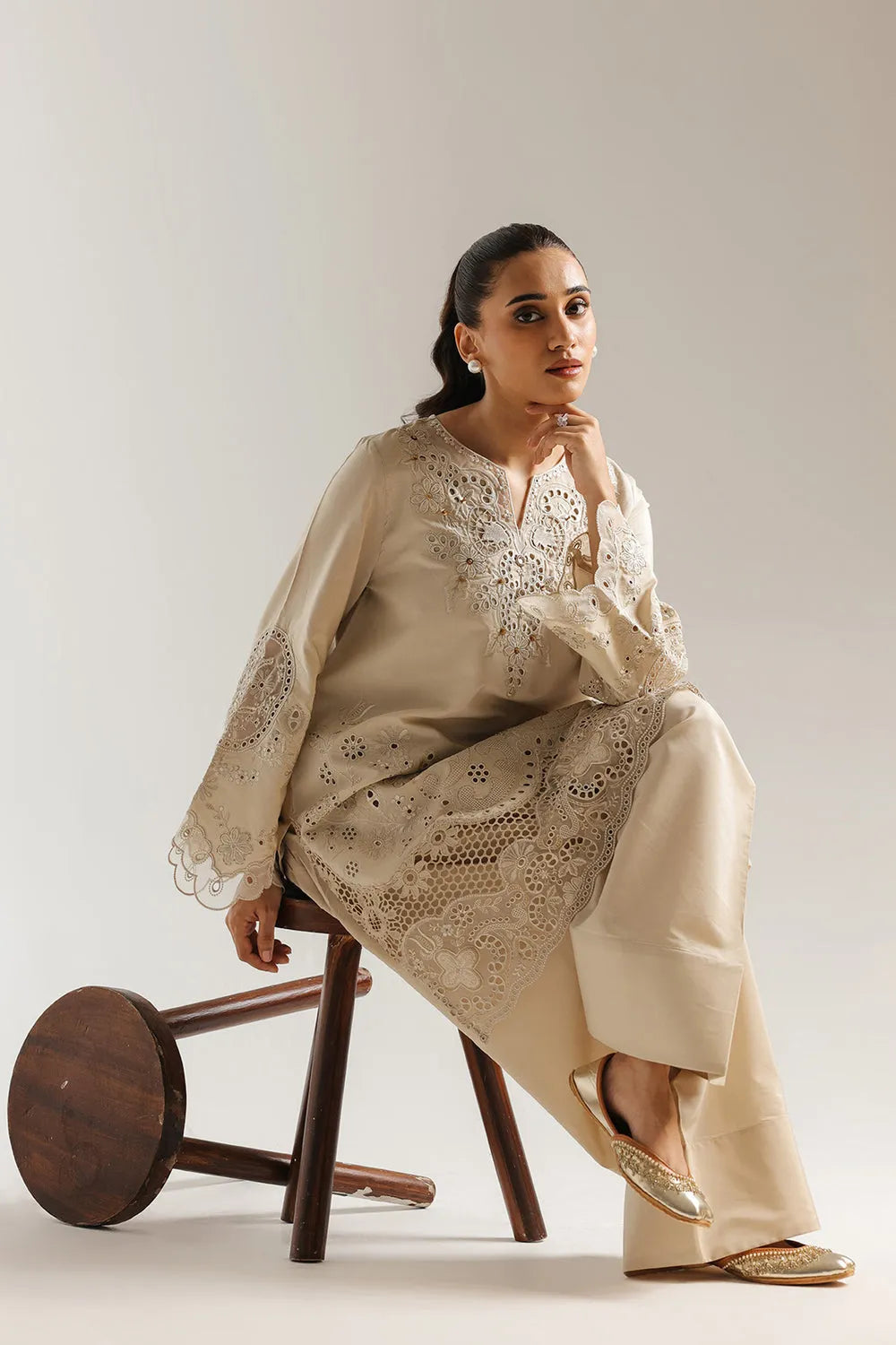 ETHNIC E4022-103-006 2PC