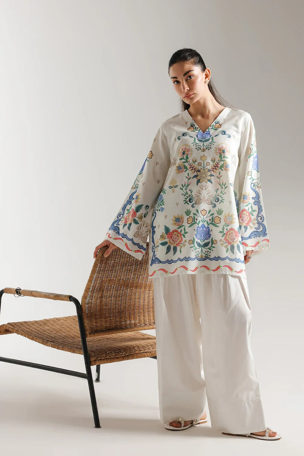 ETHNIC E7925-102-003 1PC