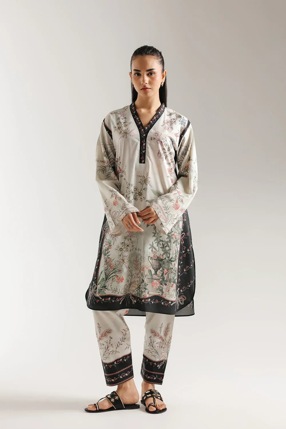 E8025-102-005 2PC ETHNIC
